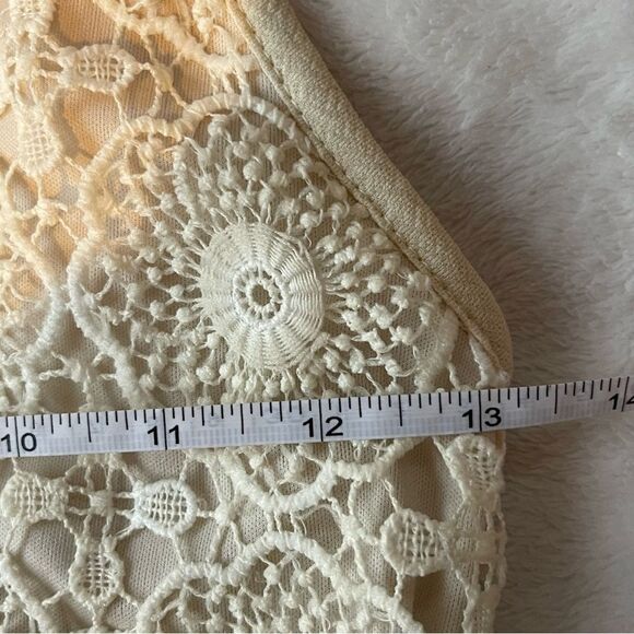 Boho Crochet Lace & Floral Print Halter Dress SZ SM Flowy Summer Festival Dress - Picture 6 of 7